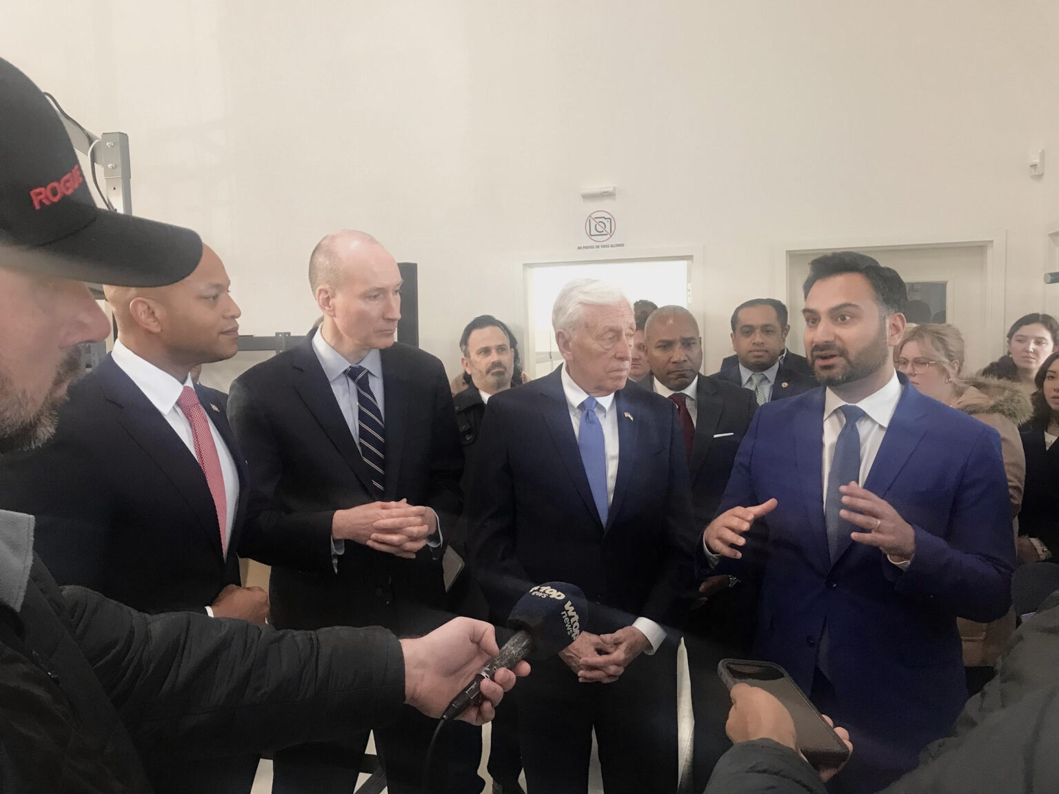 Blink Charging Opens New EV Facility in Bowie