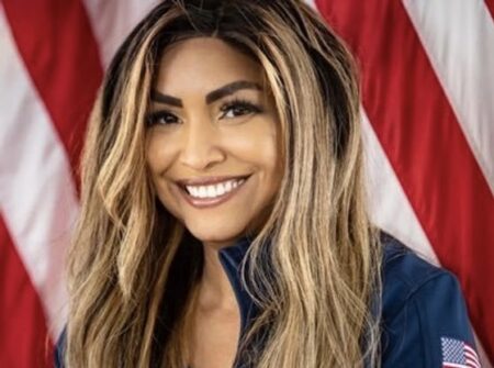 HIGHEST RANKING BLACK IN WHITE HOUSE: Lynne Patton, Dep. Assistant to  President