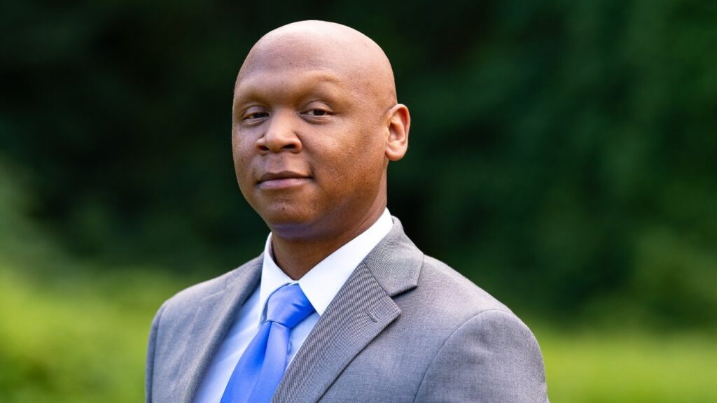 Emmy-nominated Doni Glover Show: Jamar Moore Emmy-nominated Doni Glover Show: Jamar Moore